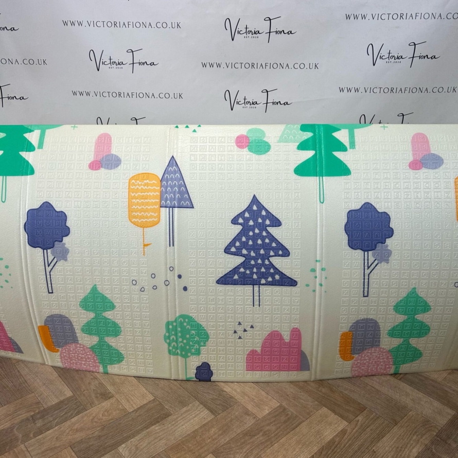NEW Scoosh Foldable Double Sided Play Mat 150x200cm - Mountains & Trees - Image 2