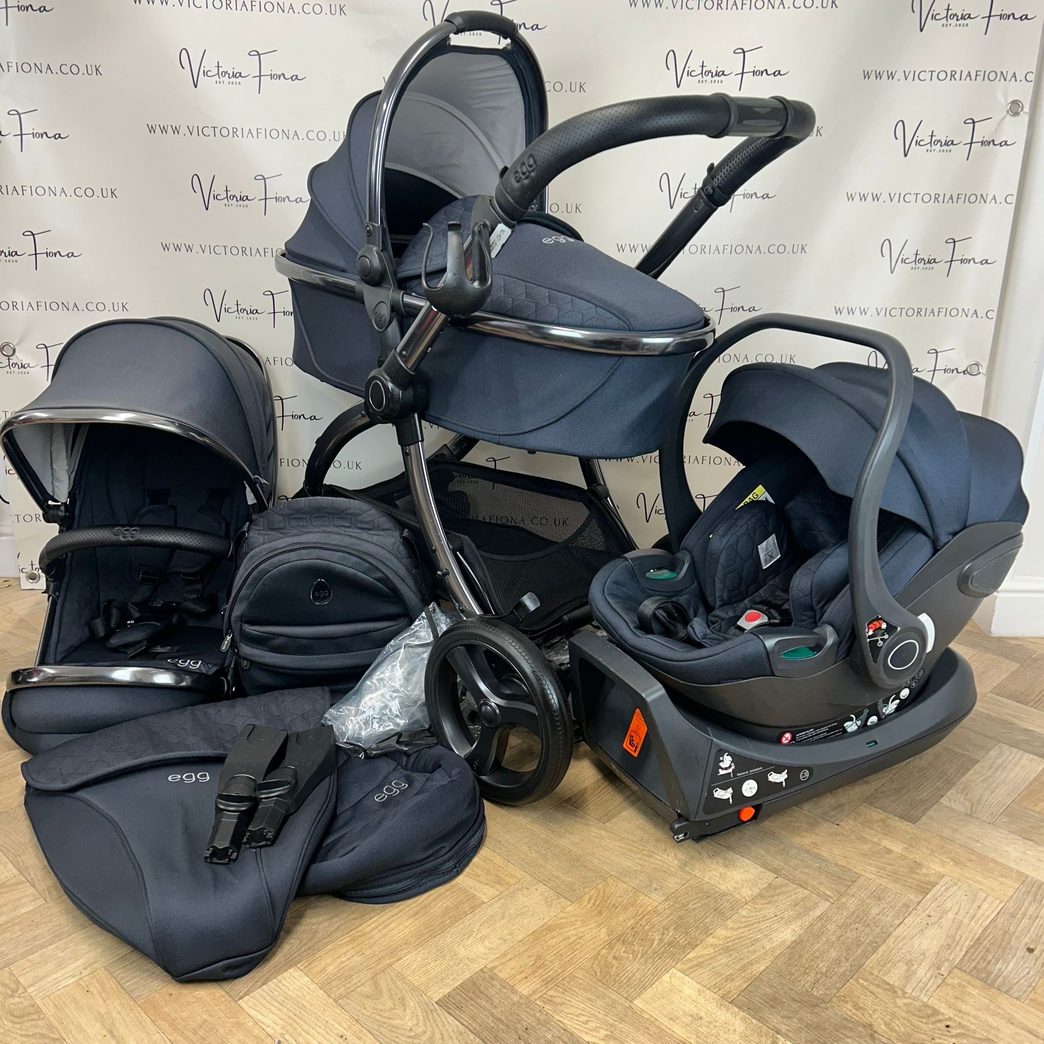 PRELOVED Egg2 Carrycot & Pushchair with I-size Car Seat - Cobalt Blue π