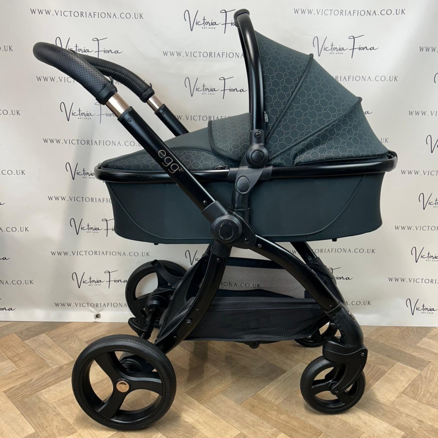 PRELOVED Egg2 Complete Travel System - Geo Black 🖤 - Image 4