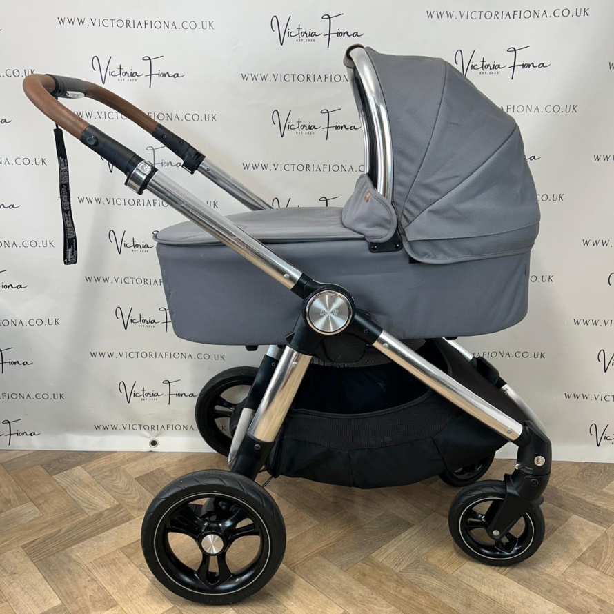 PRELOVED Mamas & Papas Ocarro Carrycot & Pushchair - Fossil Grey 🩶NEW CAR SEAT - Image 5