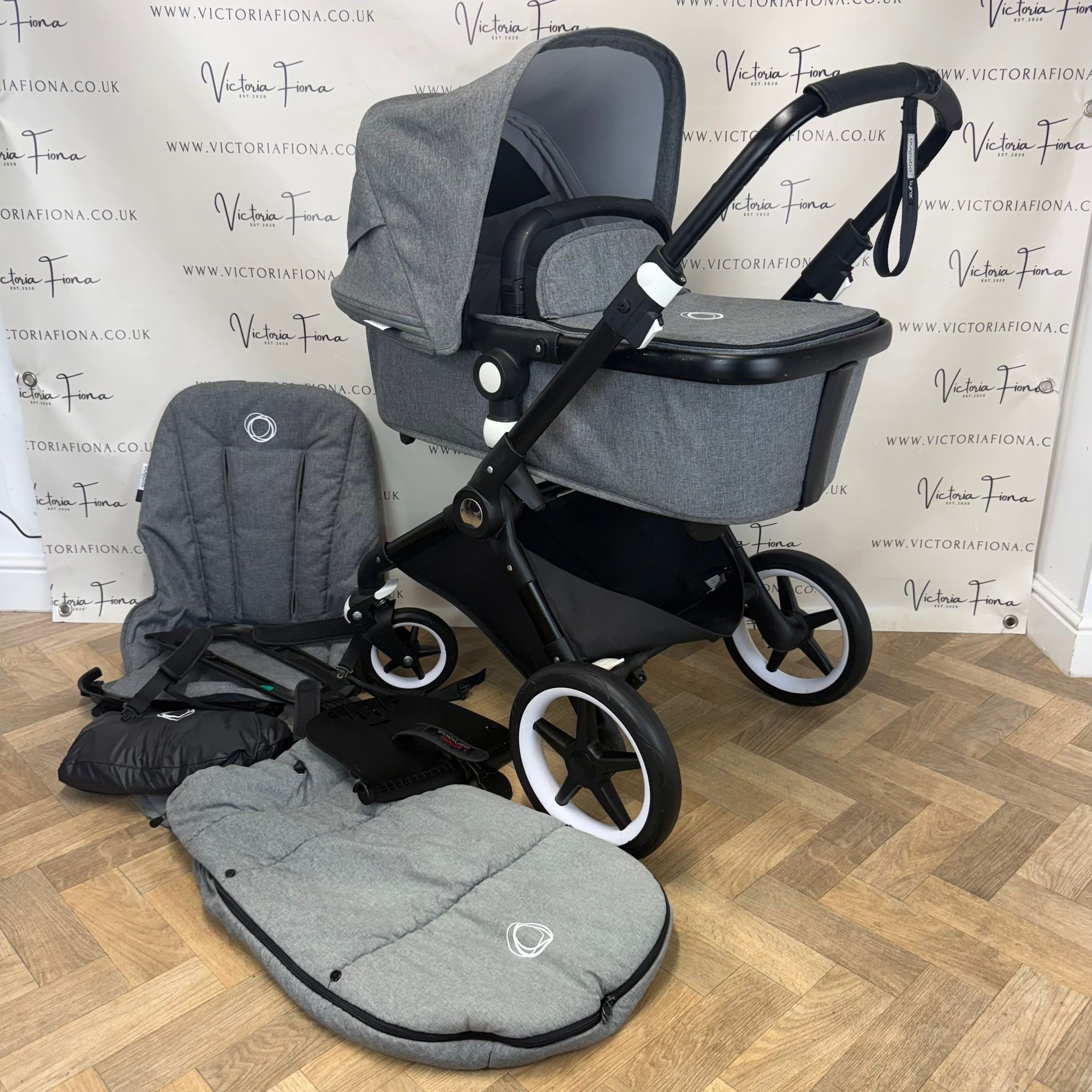 PRELOVED Bugaboo Lynx Carrycot & Pushchair - Grey Melange