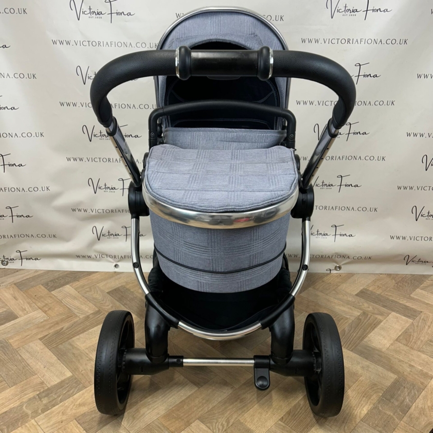 PRELOVED iCandy Peach 6 Pushchair - Light Grey Check with Cybex Cloud Z2 & Isofix - Image 5