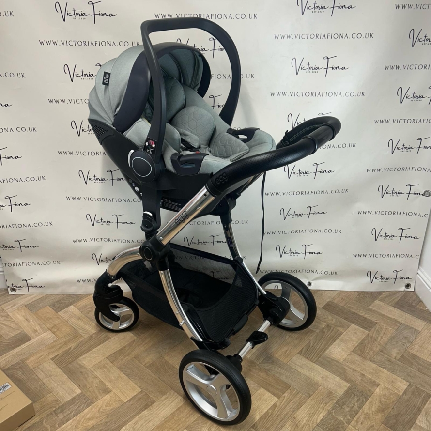 PRELOVED Egg2 Complete Travel System - Monument Grey - Image 8