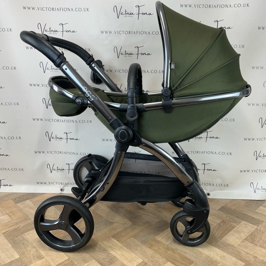 PRELOVED Egg2 Carrycot & Pushchair - Olive Green 💚 - Image 6