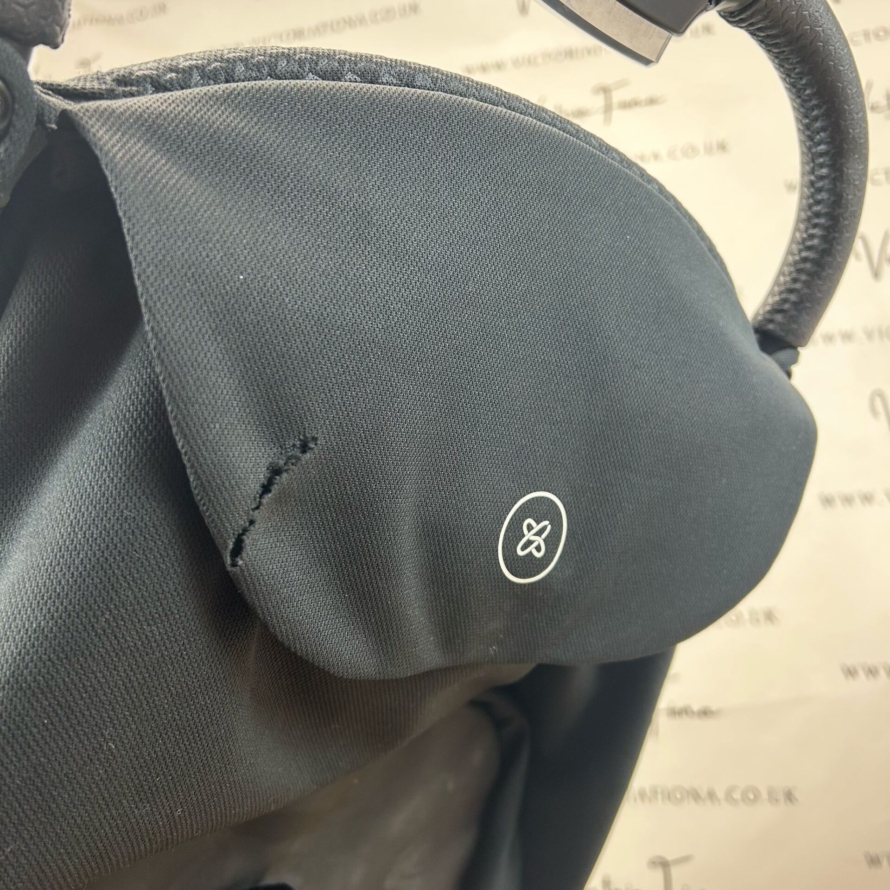 PRELOVED Silver Cross Clic Compact Stroller - Space Black RRP£295 - Image 6