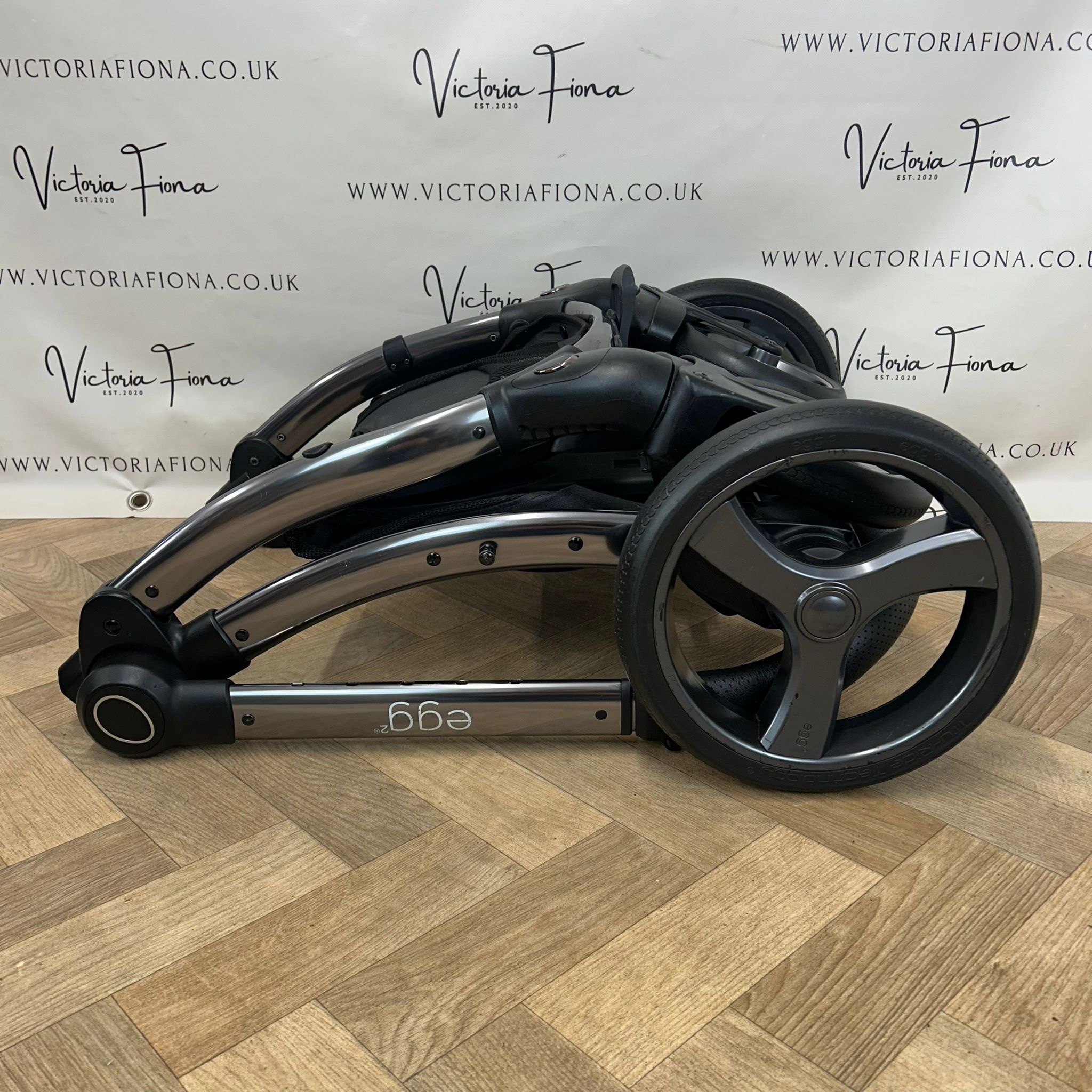 PRELOVED Egg2 Carrycot & Pushchair with I-size Car Seat - Cobalt Blue π - Image 10