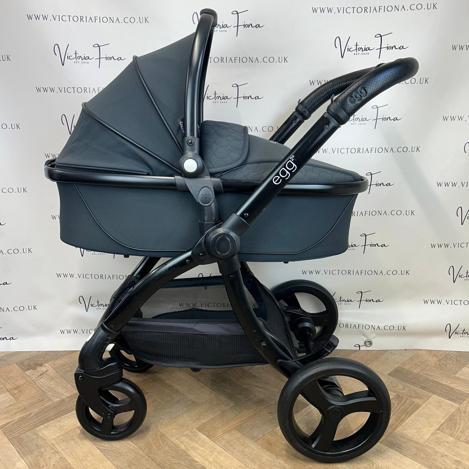 PRELOVED Egg2 Carrycot and Pushchair - Just Black 🖤 - Image 2