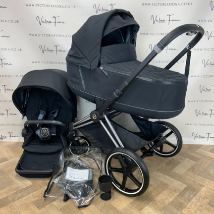 PRELOVED Cybex Priam Carrycot & Pushchair - Black & Chrome