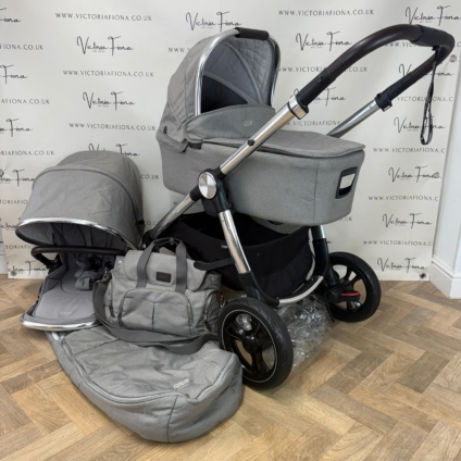 PRELOVED Mamas And Papas Ocarro Pushchair & Carrycot - Greige
