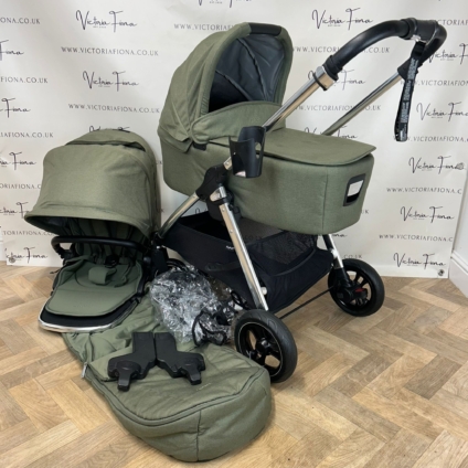 PRELOVED Mamas And Papas Flip xt3 Pushchair & Carry Cot Travel System - Juniper Green
