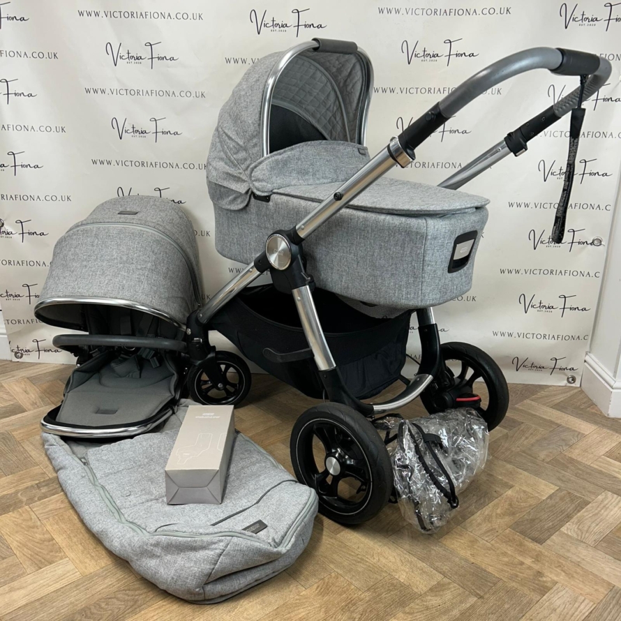 PRELOVED Mamas & Papas Ocarro Carrycot & Pushchair - Skyline Grey