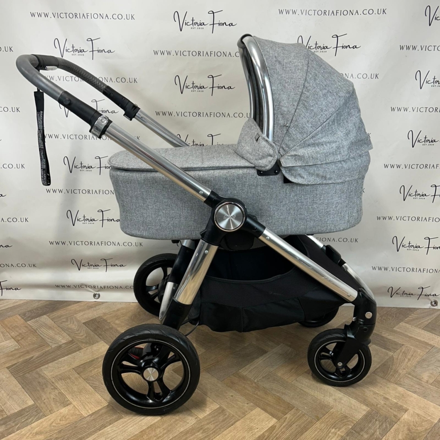 PRELOVED Mamas & Papas Ocarro Carrycot & Pushchair - Skyline Grey - Image 3