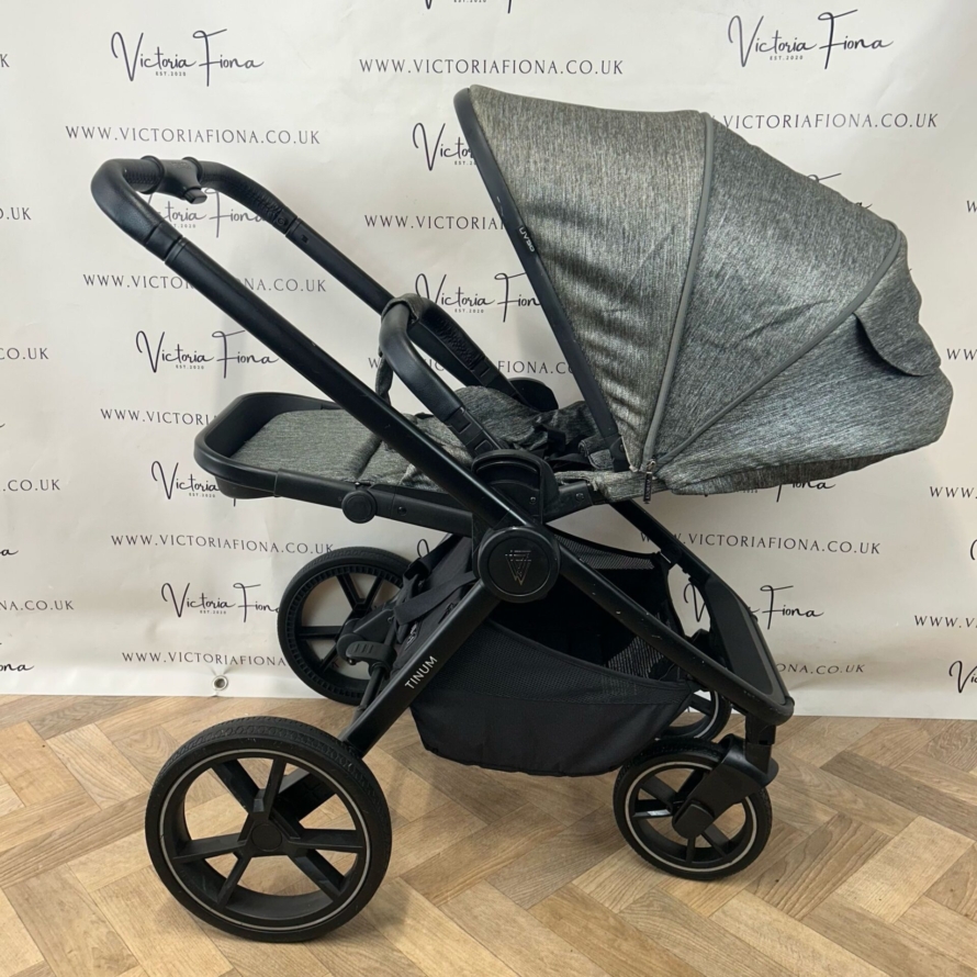 PRELOVED Venicci Tinum 2.0 3 in 1 Travel System - Magnetic Grey - Image 7