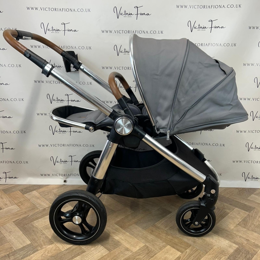 PRELOVED Mamas & Papas Ocarro Carrycot & Pushchair - Fossil Grey - Image 7