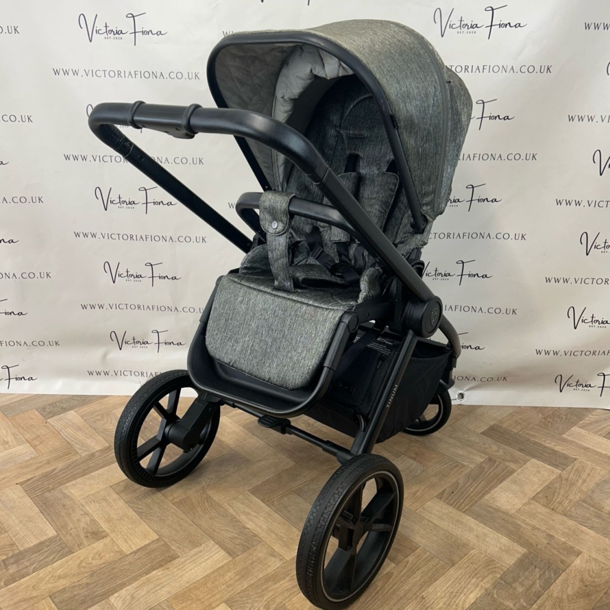 PRELOVED Venicci Tinum 2.0 3 in 1 Travel System - Magnetic Grey - Image 5