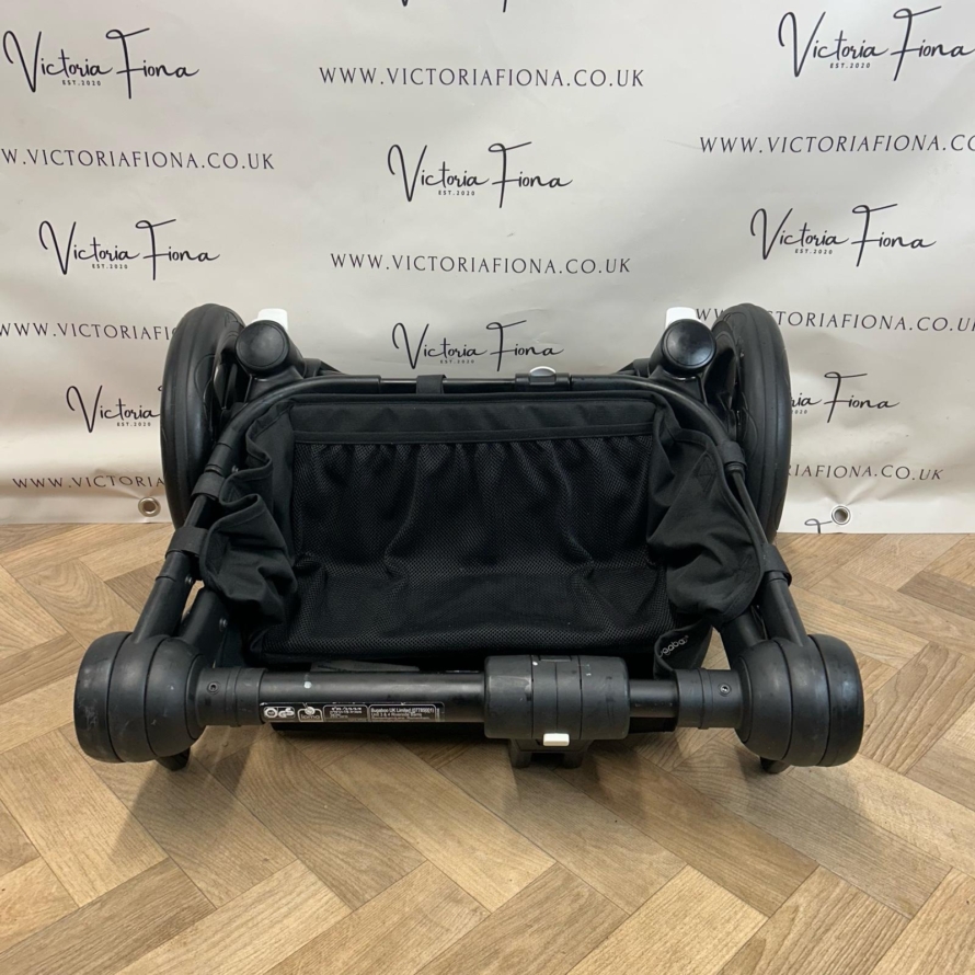 PRELOVED Bugaboo Donkey 5 - ALL BLACK 🖤 - Image 9
