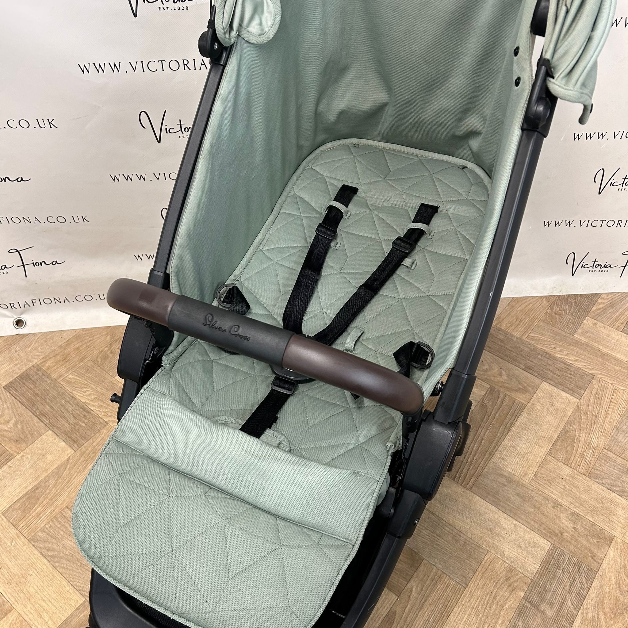 PRELOVED Silver Cross Clic Compact Stroller - Sage Green RRP£295 - Image 7