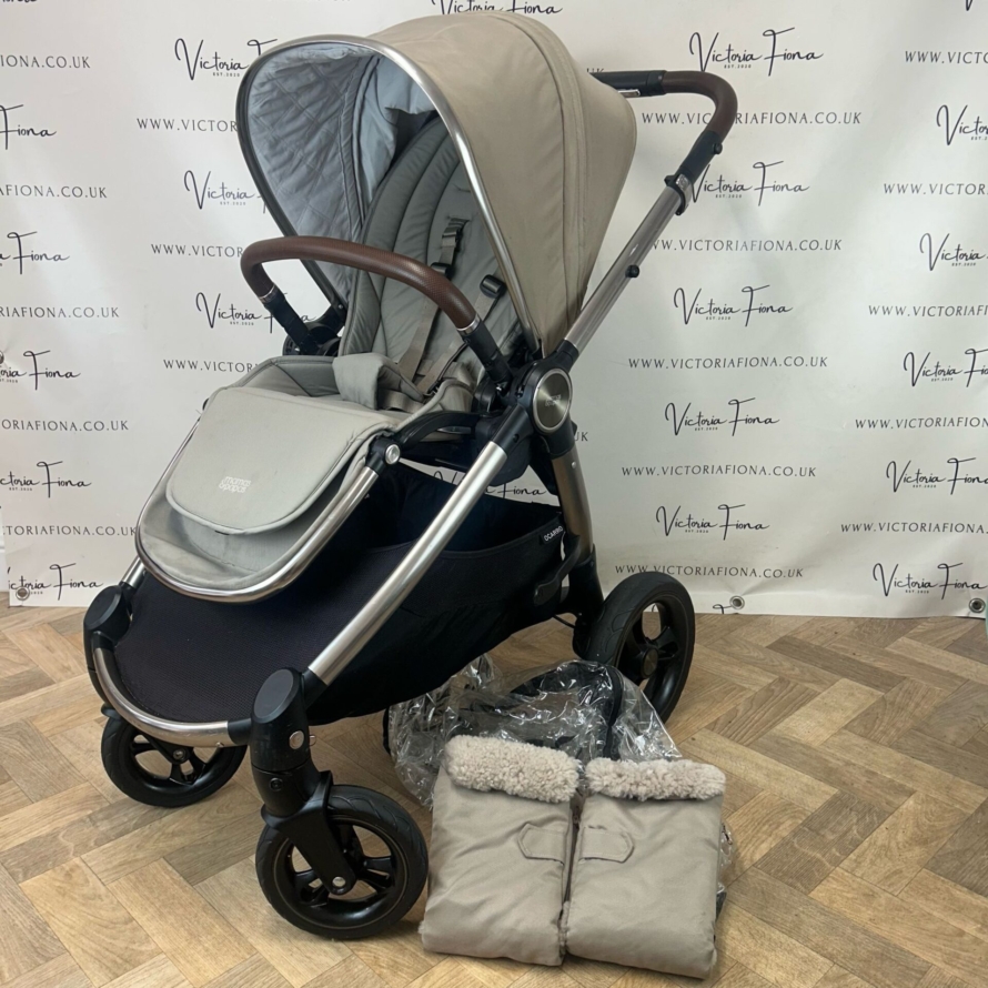 PRELOVED Mamas And Papas Ocarro Pushchair Stroller - iconic