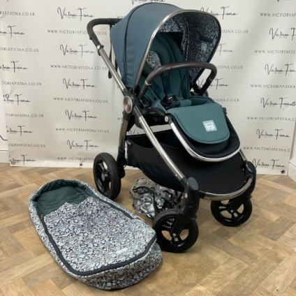 PRELOVED Mamas And Papas Ocarro Pushchair Stroller - Liberty Floral Blue