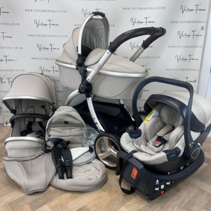 PRELOVED Egg2 Carrycot & Pushchair with Car Seat & Isofix - Feather 🪶