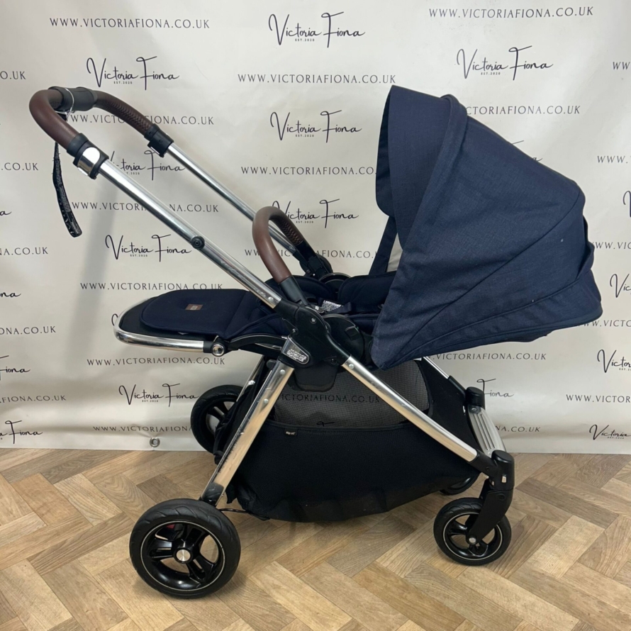 PRELOVED Mamas And Papas Flip xt3 Pushchair & Carry Cot Travel System - Navy Blue - Image 3
