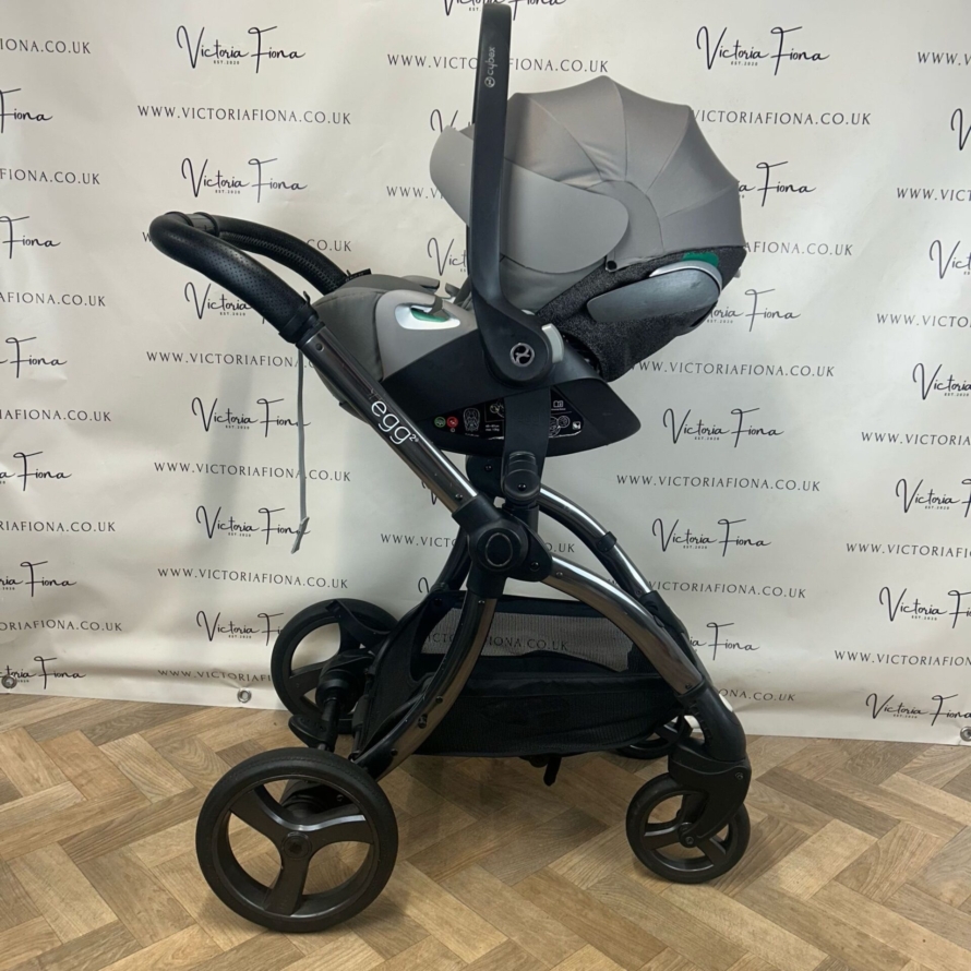 PRELOVED Egg2 Carrycot & Pushchair with Cybex 360 - Jurassic Grey 🩶 - Image 7