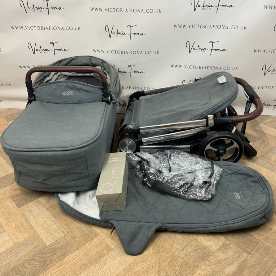 PRELOVED Mamas & Papas Strada Carrycot, Pushchair - Grey Mist - Image 9
