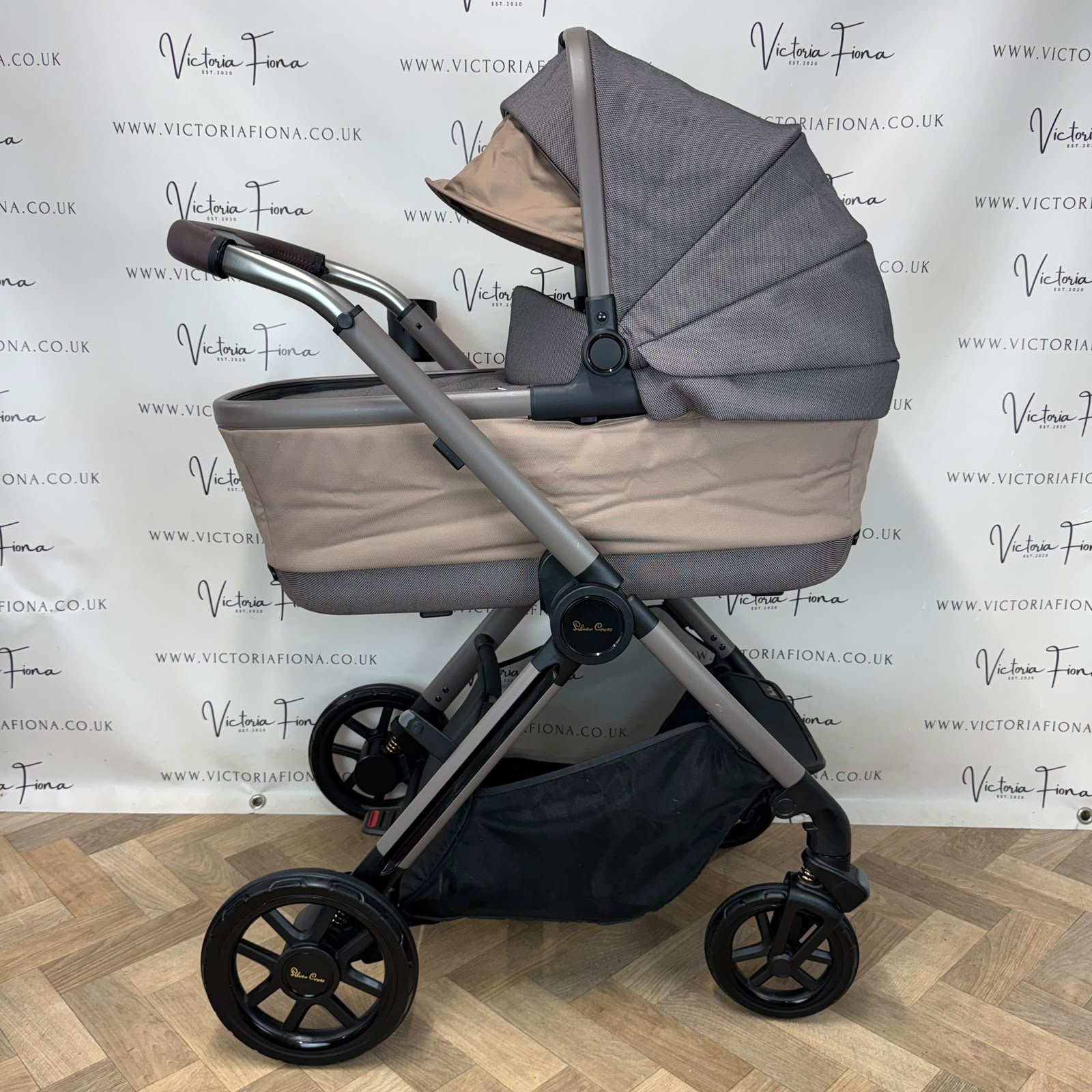 PRELOVED Silver Cross Reef Ultimate Travel System - Earth - Image 4