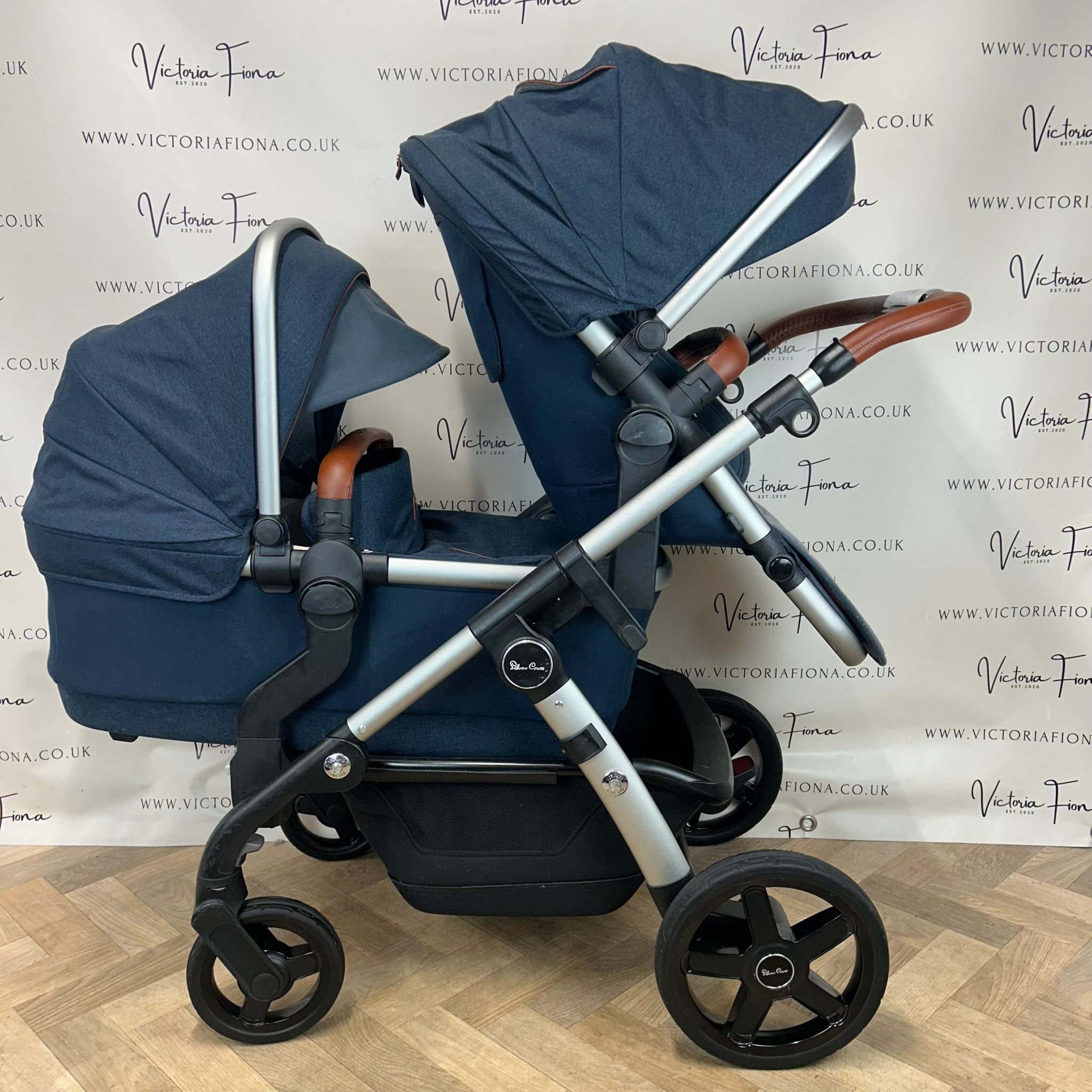 PRELOVED Silver Cross Wave Pushchair Carrycot Indigo Blue