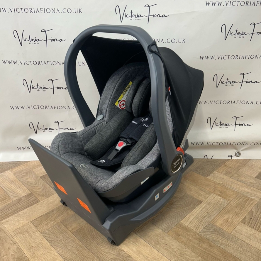 PRELOVED Oyster3 Capsule Car Seat & Isofix - Grey