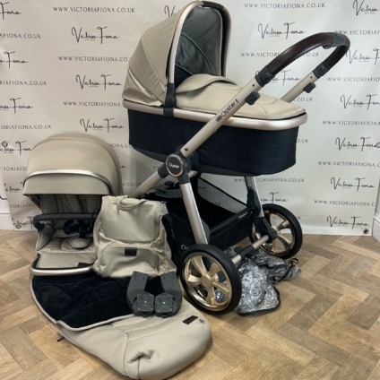 PRELOVED Babystyle Oyster3 Pushchair & Carrycot - Champagne