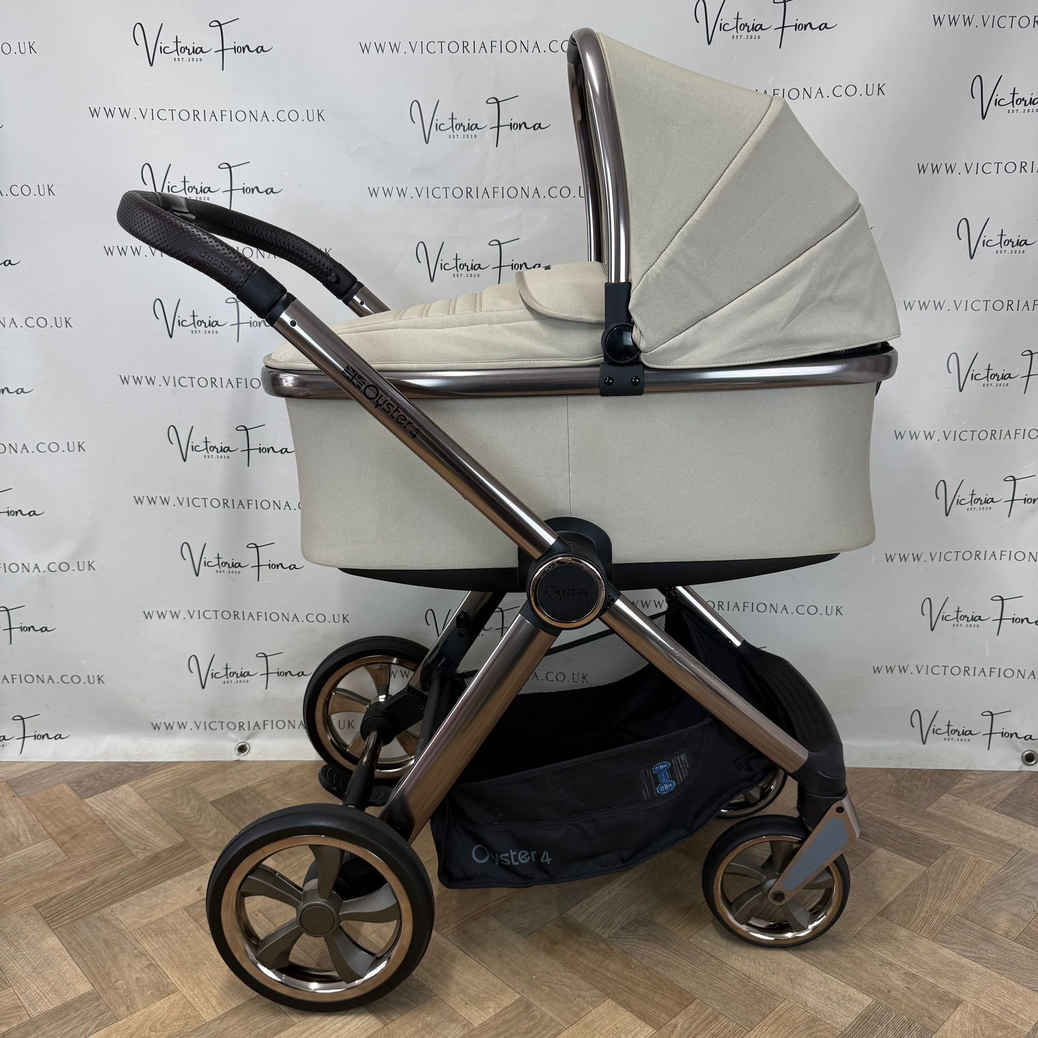 PRELOVED Babystyle Oyster 4 Pushchair & Carrycot - Buttermilk - Image 2