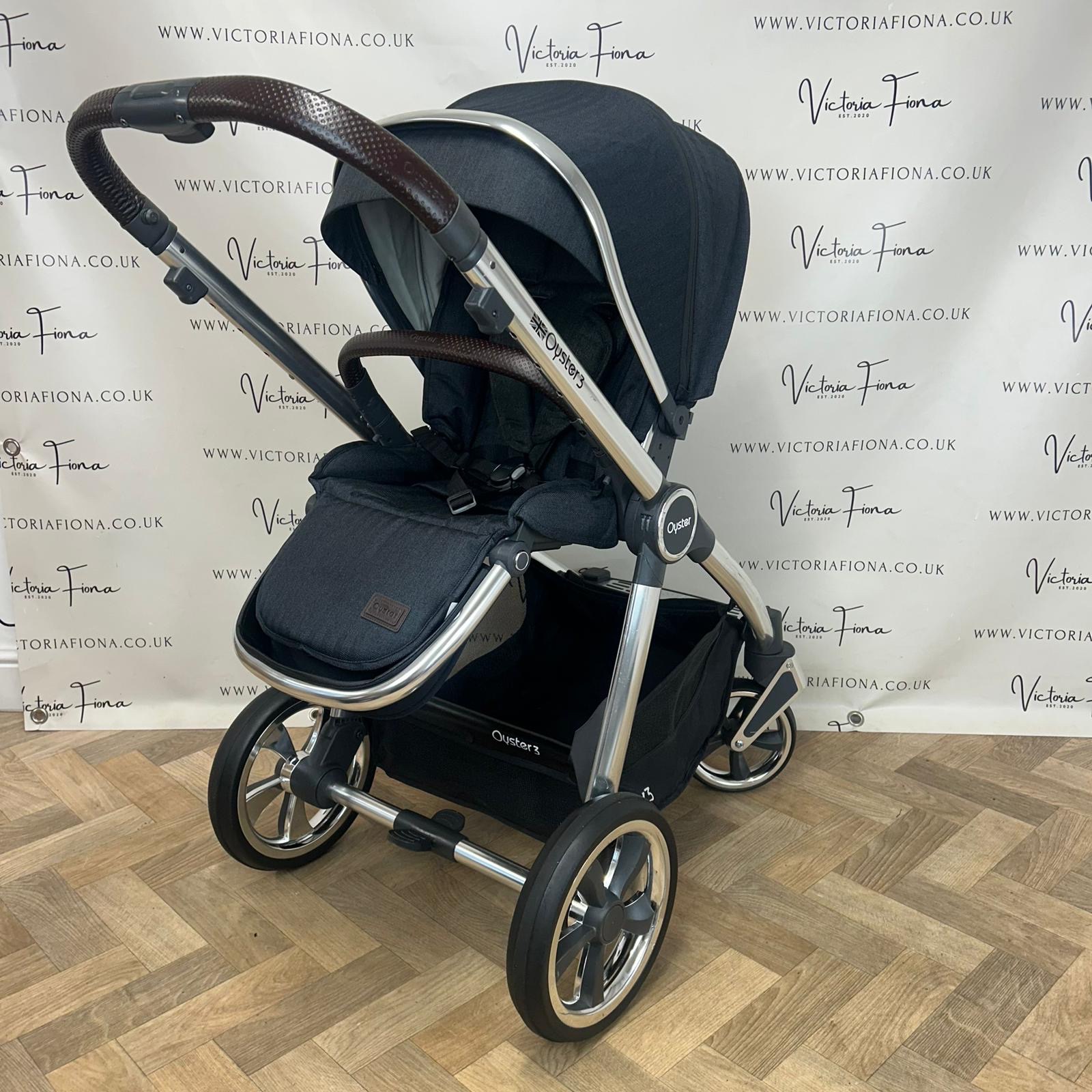 PRELOVED Babystyle Oyster 3 Carrycot & Pushchair - 0-22kg - Caviar Black on Chrome - Image 7
