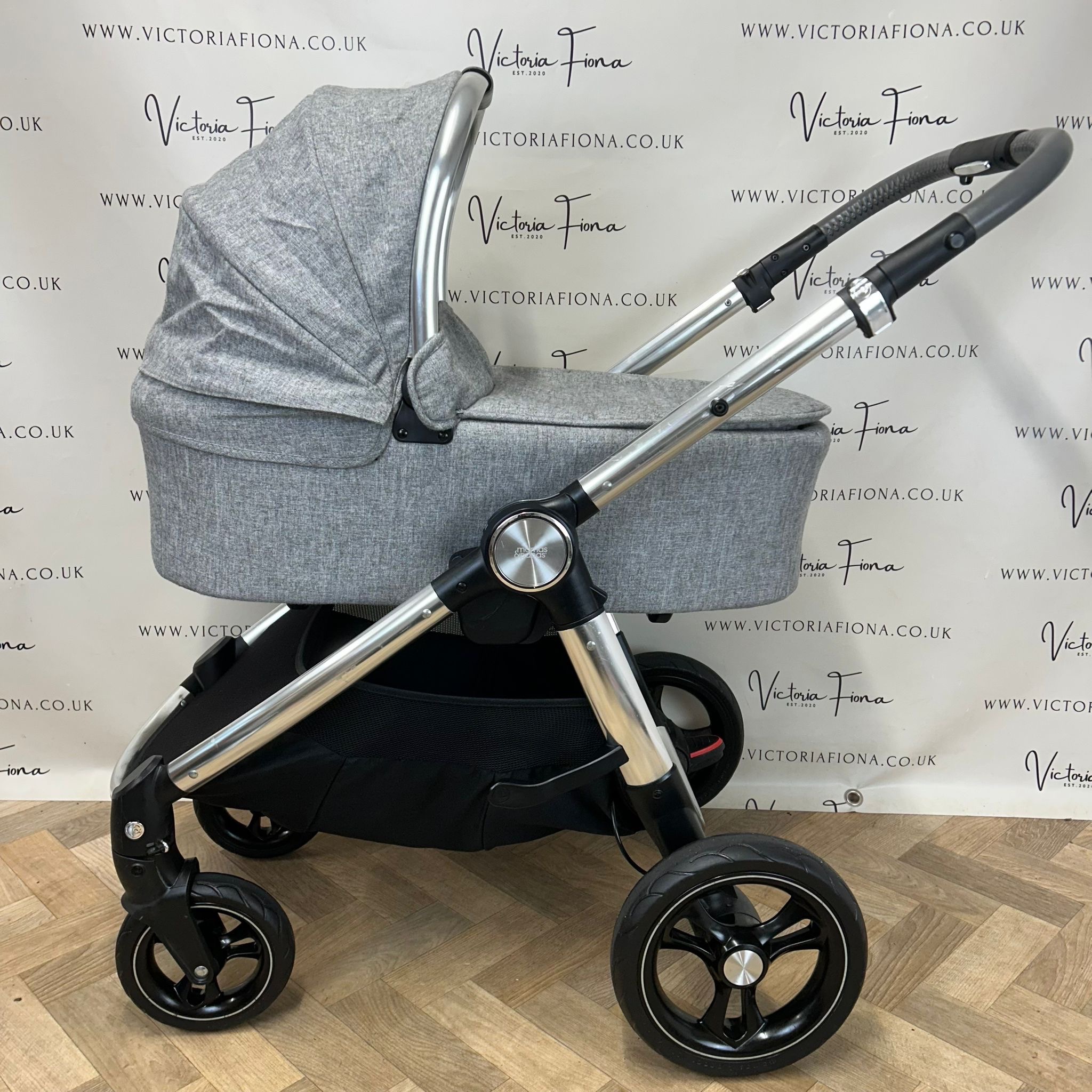 PRELOVED Mamas & Papas Ocarro Carrycot & Pushchair - Skyline Grey - Image 5