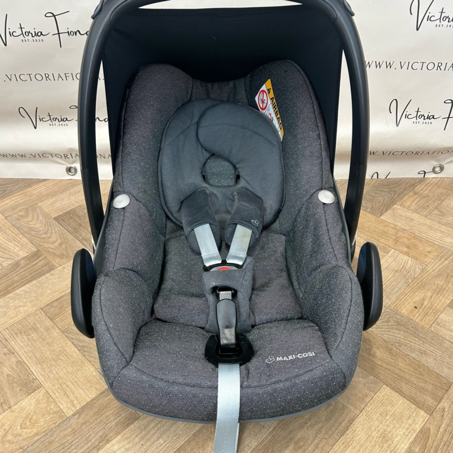 PRELOVED Maxi Cosi Pebble Infant Car Seat GREY - Image 4