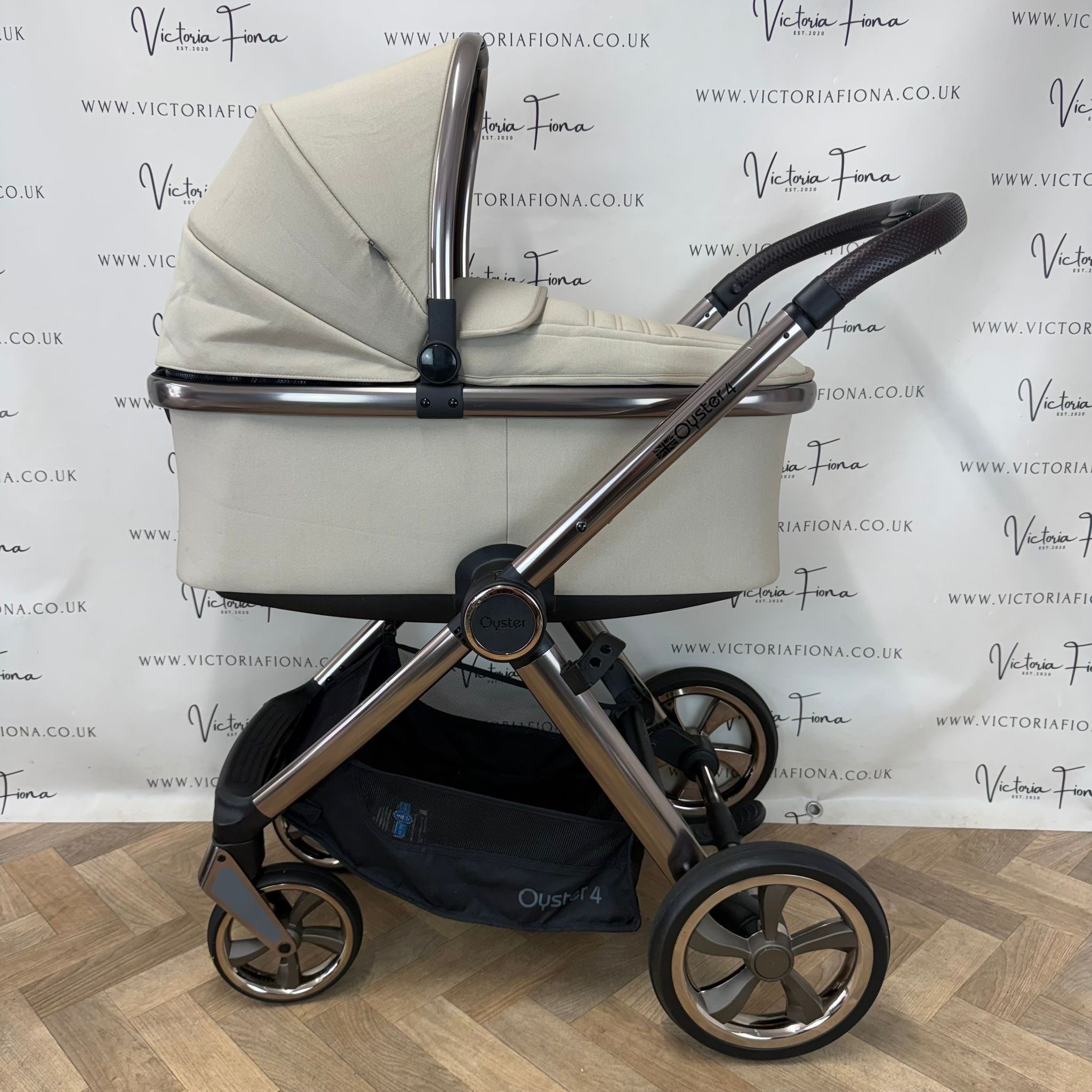 PRELOVED Babystyle Oyster 4 Pushchair & Carrycot - Buttermilk - Image 5