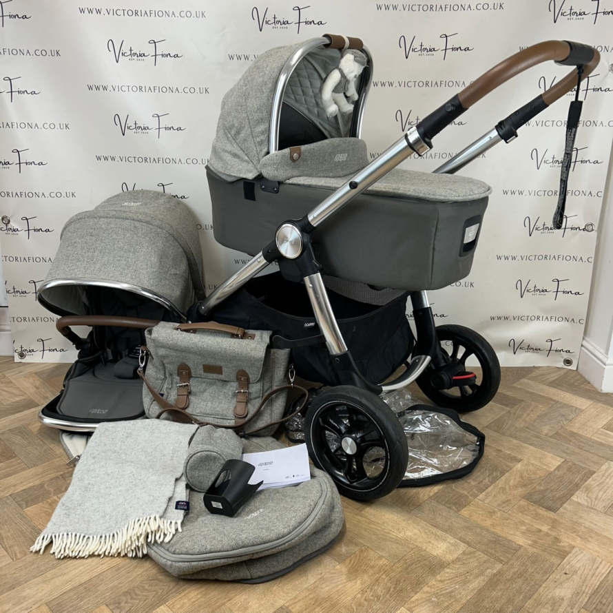PRELOVED Mamas And Papas Ocarro Tweed Pushchair & Carrycot - Grey Moon