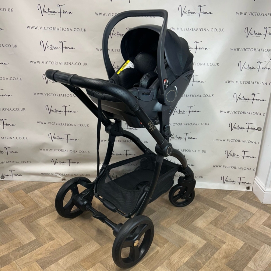 PRELOVED Egg2 Complete Travel System - Jurassic Black 🖤 - Image 8