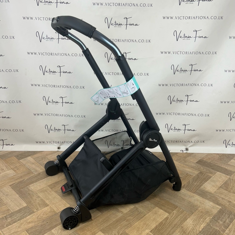 NEW Silver Cross Reef Chassis - Neptune Black - Image 4