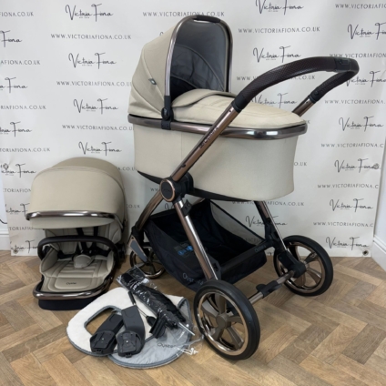 PRELOVED Babystyle Oyster 4 Pushchair & Carrycot - Buttermilk