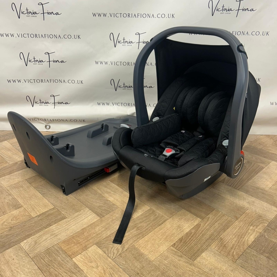 PRELOVED Oyster3 Capsule Car Seat & Isofix - Astral Black - Image 4