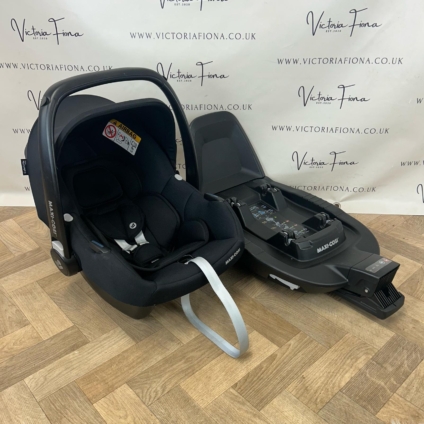 PRELOVED Maxi Cosi Cabriofix isize with Isofix Base