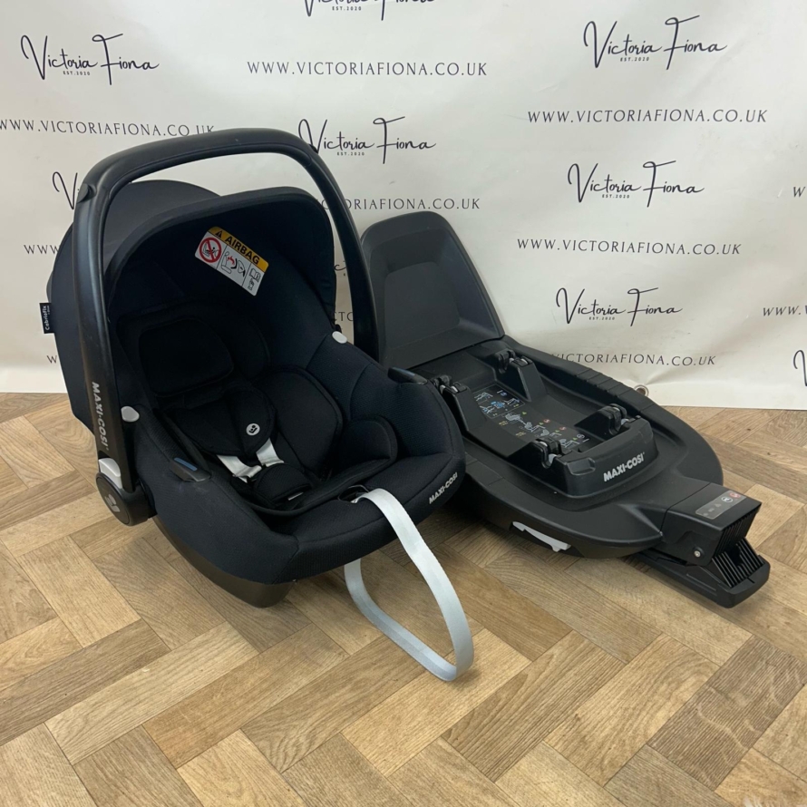 PRELOVED Maxi Cosi Cabriofix isize with Isofix Base
