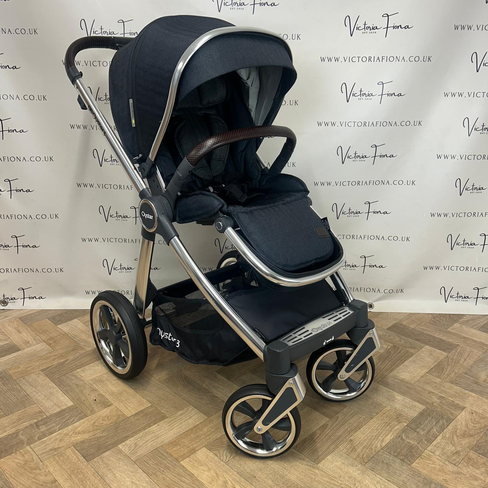 PRELOVED Babystyle Oyster 3 Carrycot & Pushchair - 0-22kg - Caviar Black on Chrome - Image 8