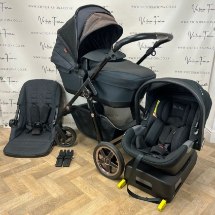 PRELOVED Silver Cross Pioneer Pushchair & Carrycot - Special Edition - Eclipse Black 🖤