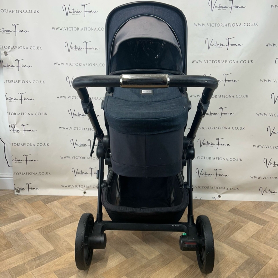 PRELOVED Silver Cross Coast Pushchair & Carrycot - FLINT NAVY with Simplicity Car Seat - Image 3