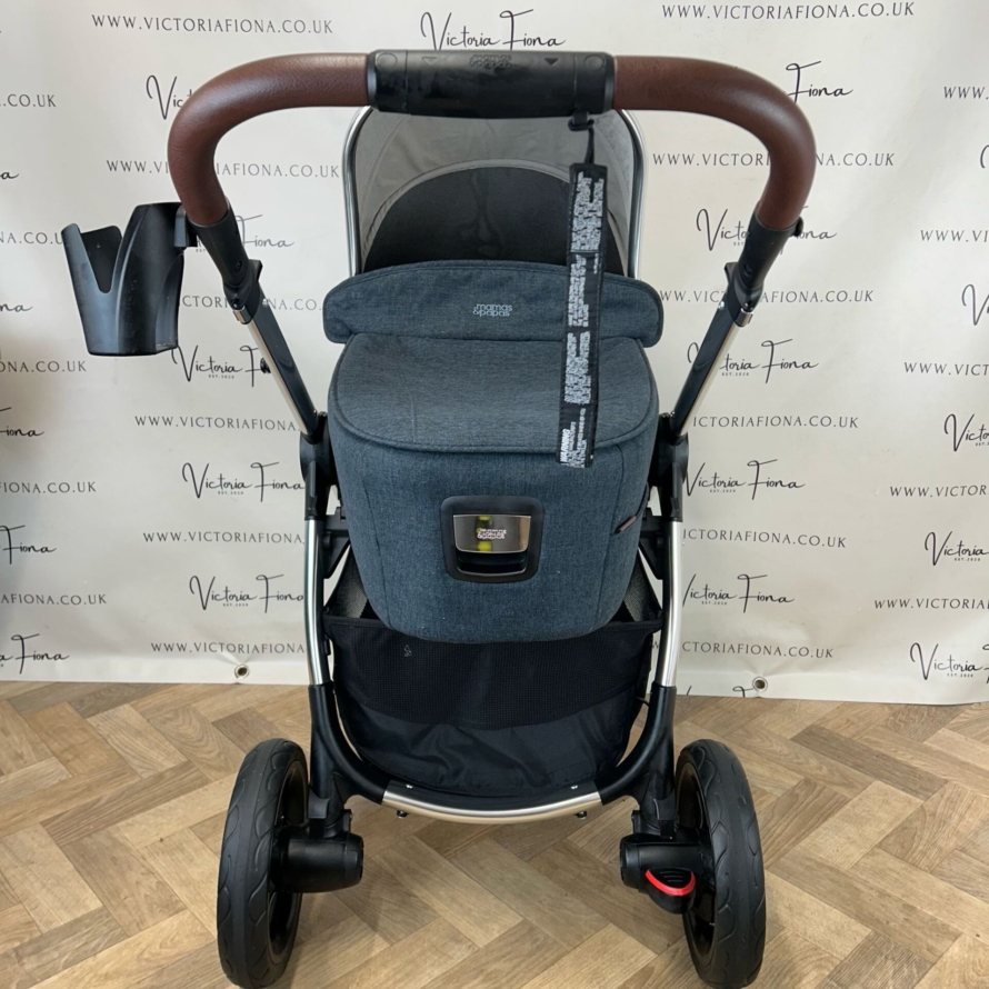 PRELOVED Mamas And Papas Ocarro Pushchair & Carrycot - 💙 Navy Flannel 💙 - Image 3