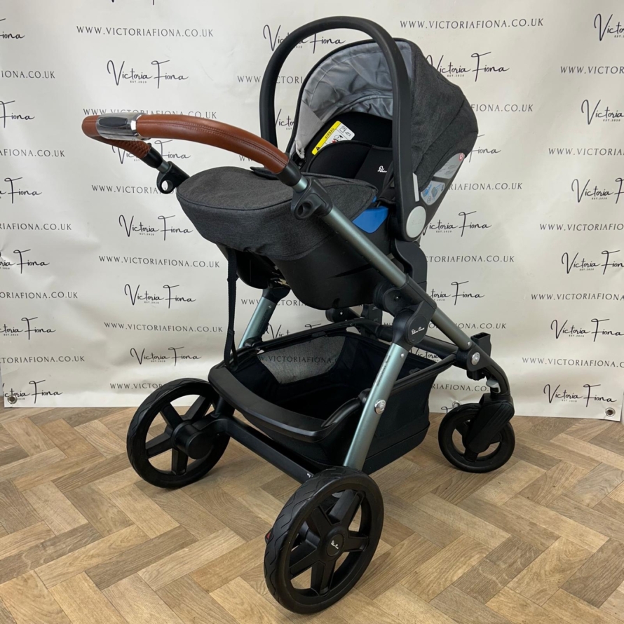 PRELOVED Silver Cross Wave Pushchair, Carrycot & Car Seat - Granite - Image 9