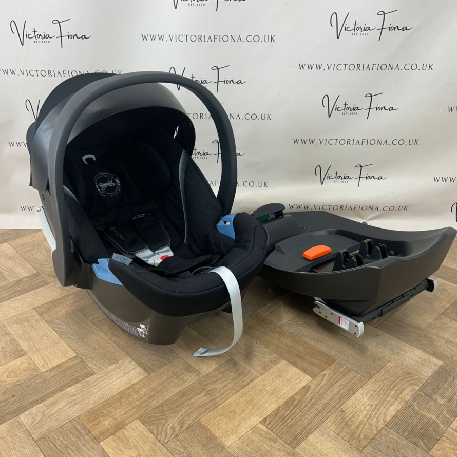 PRELOVED Cybex Aton 5 Car Seat & Isofix Base - Black