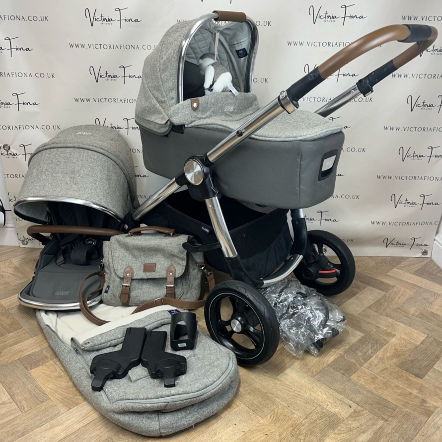 PRELOVED Mamas And Papas Ocarro Tweed Pushchair & Carrycot - Grey Moon
